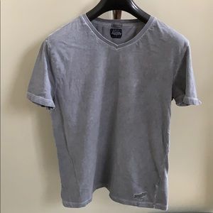 Superdry men’s gray v-neck tee, size XL